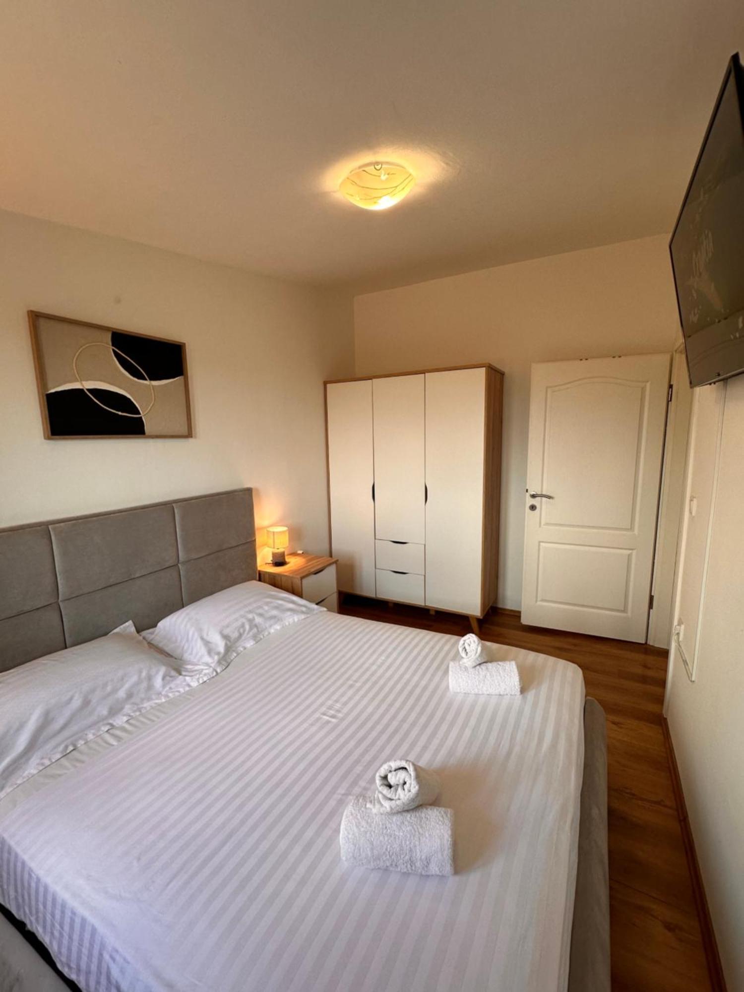 Apartments Roko Pridraga Ngoại thất bức ảnh